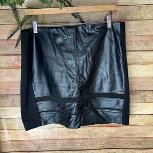 White House Black Market Faux Leather Mini Black Skirt Size 12